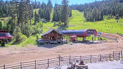 Northstar California: Mid Mountain (northstarcalifornia.com)