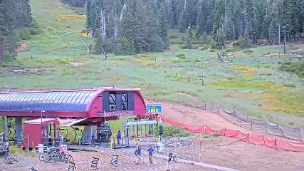 Northstar California: Mid Mountain (northstarcalifornia.com)