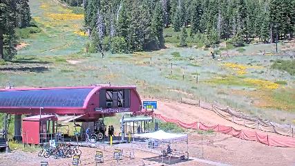 Northstar California: Mid Mountain (northstarcalifornia.com)