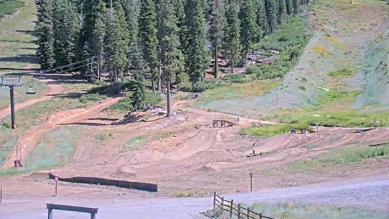 Webcam Northstar California: Mid Mountain
