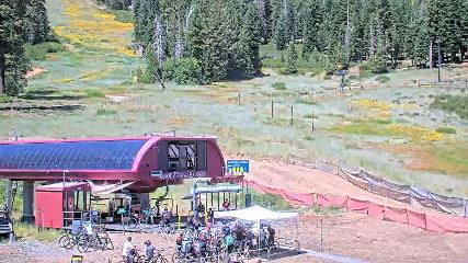 Northstar California: Mid Mountain (northstarcalifornia.com)