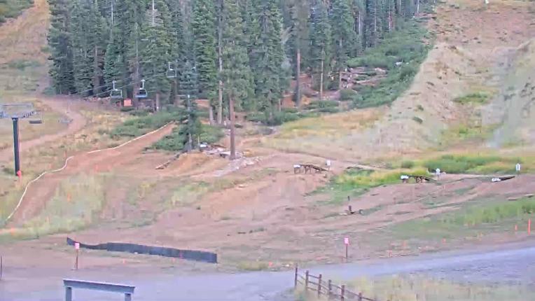 Webcam Northstar California: Mid Mountain