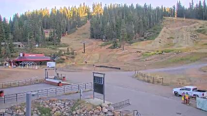 Northstar California: Mid Mountain (northstarcalifornia.com)
