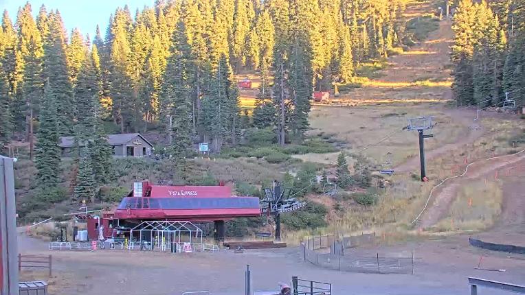 Webcam Northstar California: Mid Mountain
