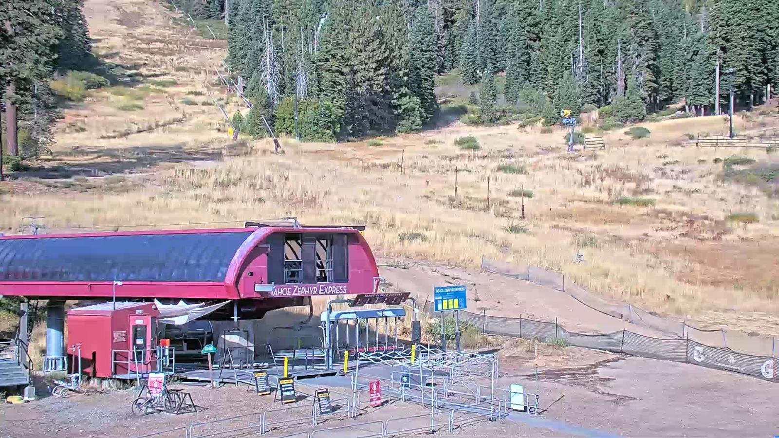Webcam Northstar California: Mid Mountain