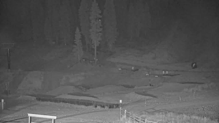 Webcam Northstar California: Mid Mountain