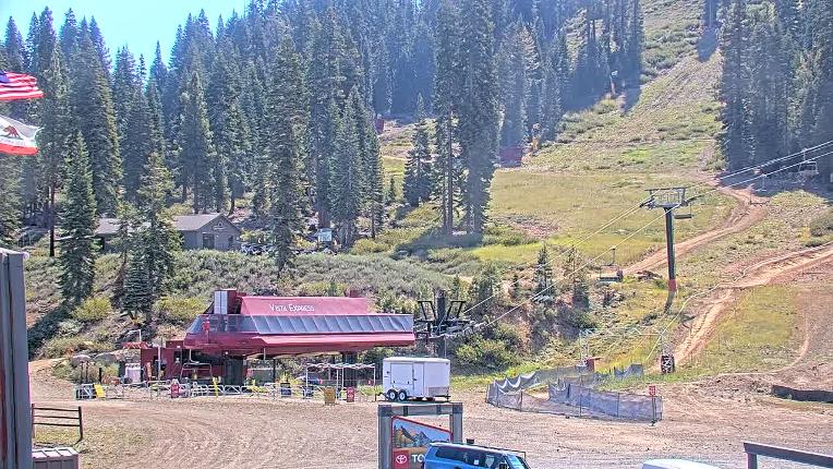 Webcam Northstar California: Mid Mountain