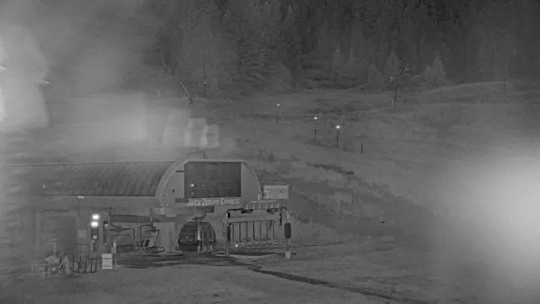Webcam Northstar California: Mid Mountain