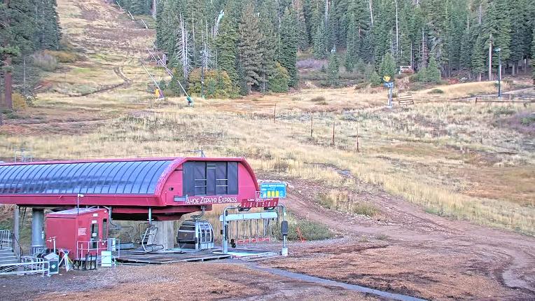 Webcam Northstar California: Mid Mountain