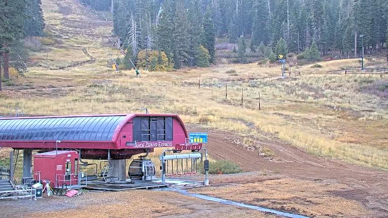 Webcam Northstar California: Mid Mountain