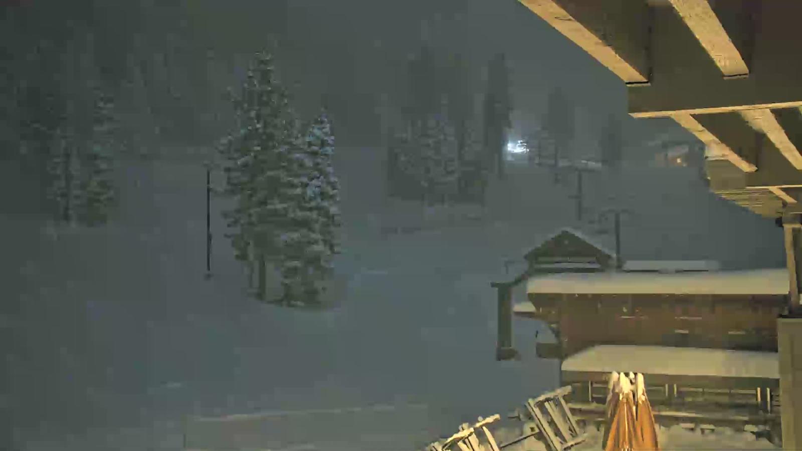 Webcam Northstar California: Mid Mountain