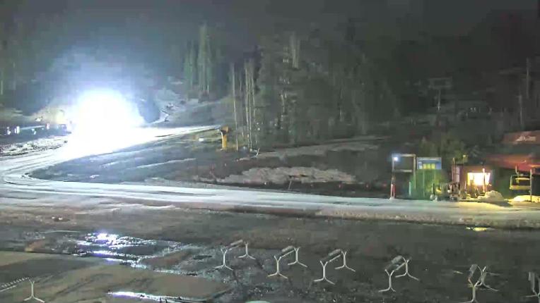 Webcam Northstar California: Mid Mountain