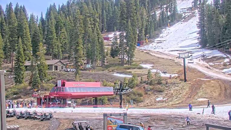 Webcam Northstar California: Mid Mountain