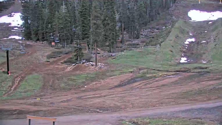 Webcam Northstar California: Mid Mountain