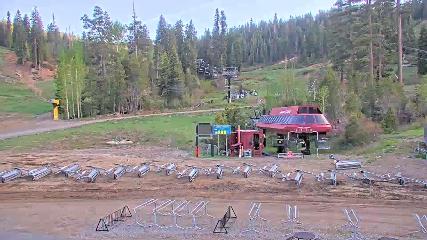 Northstar California: Mid Mountain (northstarcalifornia.com)