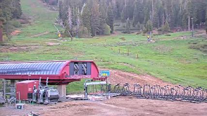 Northstar California: Mid Mountain (northstarcalifornia.com)