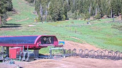 Northstar California: Mid Mountain (northstarcalifornia.com)