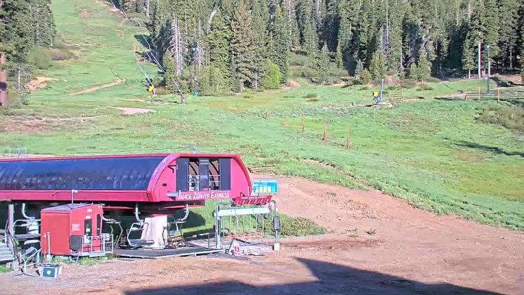 Webcam Northstar California: Mid Mountain