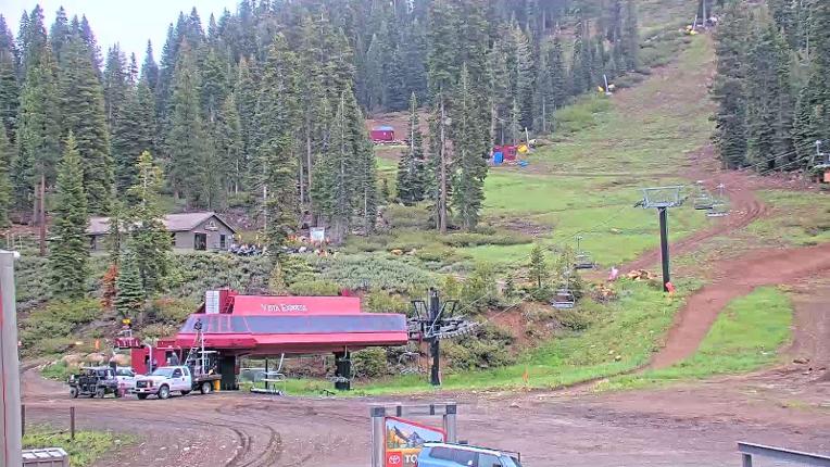 Webcam Northstar California: Mid Mountain