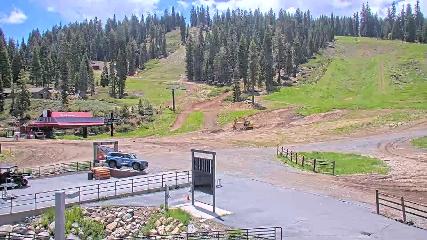Northstar California: Mid Mountain (northstarcalifornia.com)