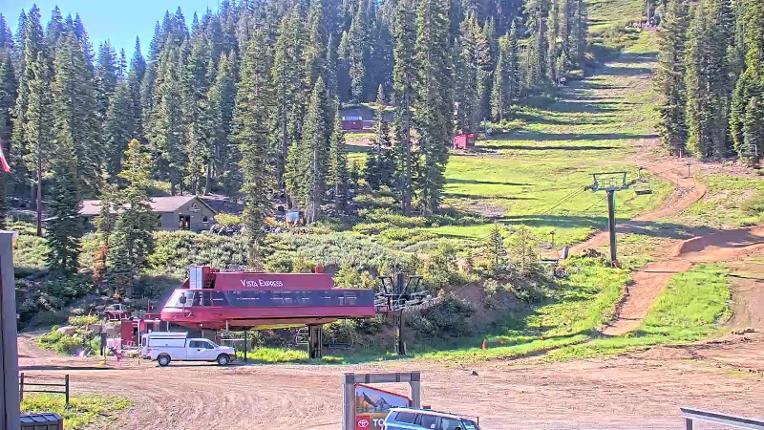 Webcam Northstar California: Mid Mountain