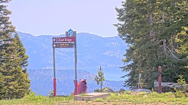 Webcam Northstar California: Mount Pluto Summit