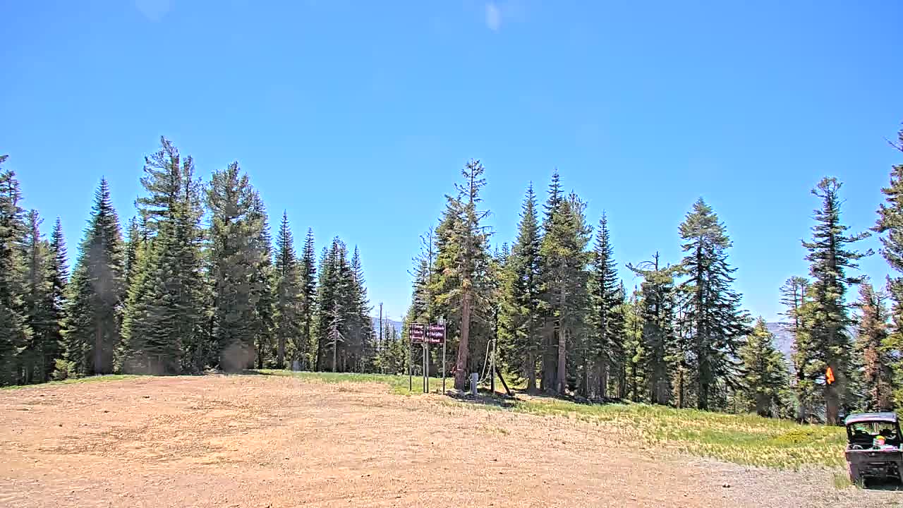 Webcam Northstar California: Mount Pluto Summit