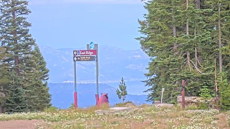 Webcam Northstar California: Mount Pluto Summit