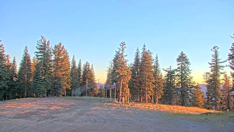 Webcam Northstar California: Mount Pluto Summit