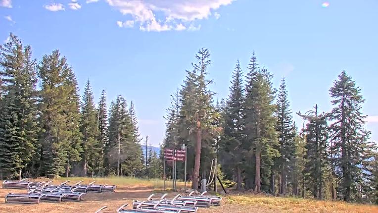 Webcam Northstar California: Mount Pluto Summit