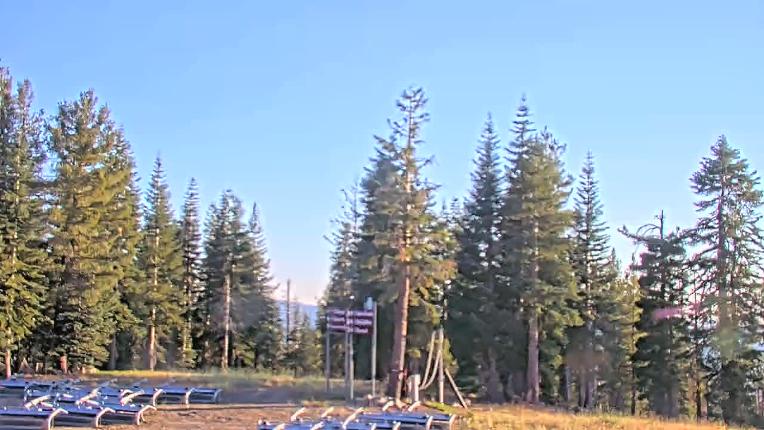 Webcam Northstar California: Mount Pluto Summit