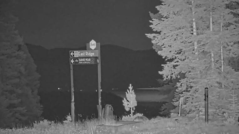 Webcam Northstar California: Mount Pluto Summit