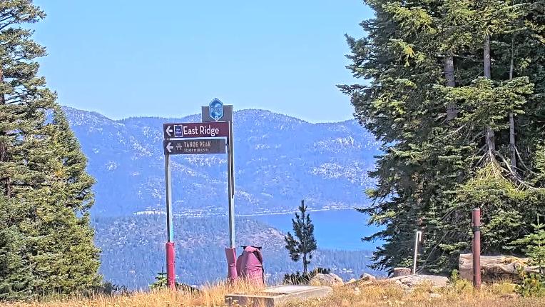 Webcam Northstar California: Mount Pluto Summit