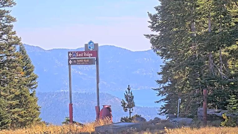 Webcam Northstar California: Mount Pluto Summit