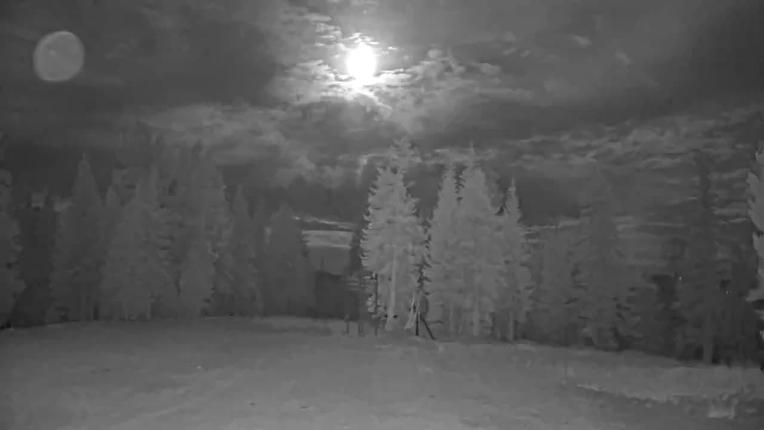 Webcam Northstar California: Mount Pluto Summit