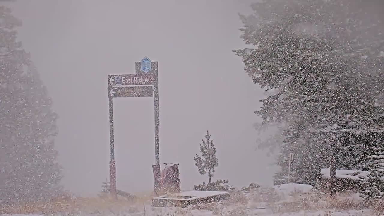 Webcam Northstar California: Mount Pluto Summit