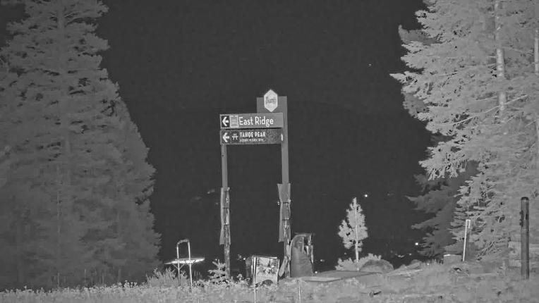 Webcam Northstar California: Mount Pluto Summit
