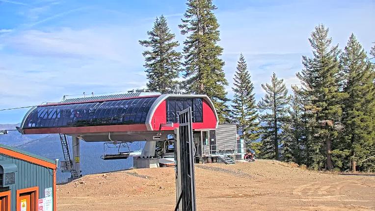 Webcam Northstar California: Mount Pluto Summit