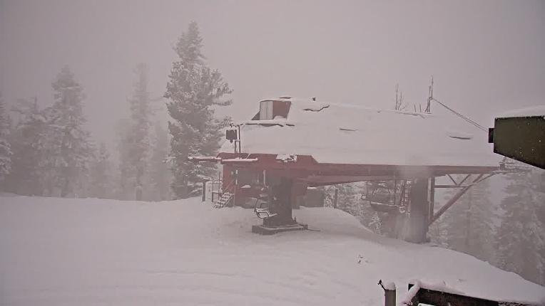 Webcam Northstar California: Mount Pluto Summit