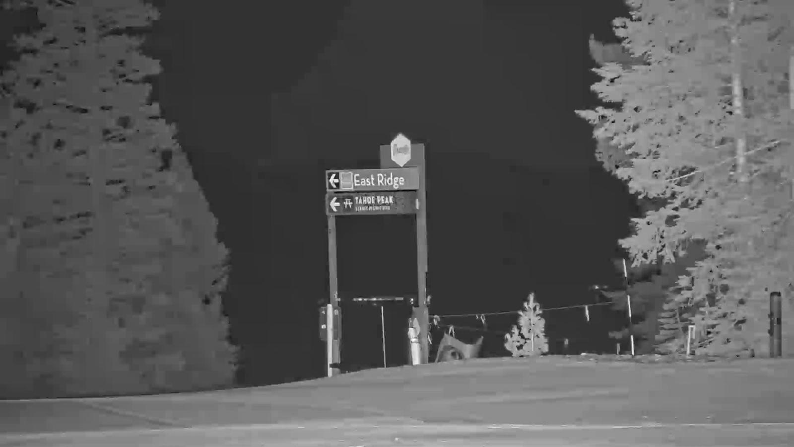 Webcam Northstar California: Mount Pluto Summit