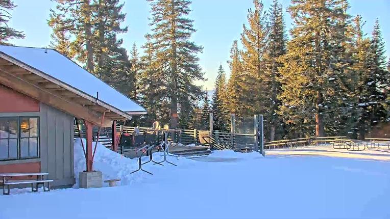 Webcam Northstar California: Mount Pluto Summit