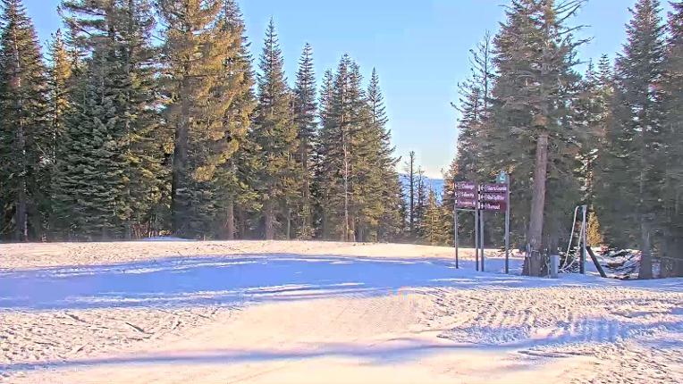 Webcam Northstar California: Mount Pluto Summit