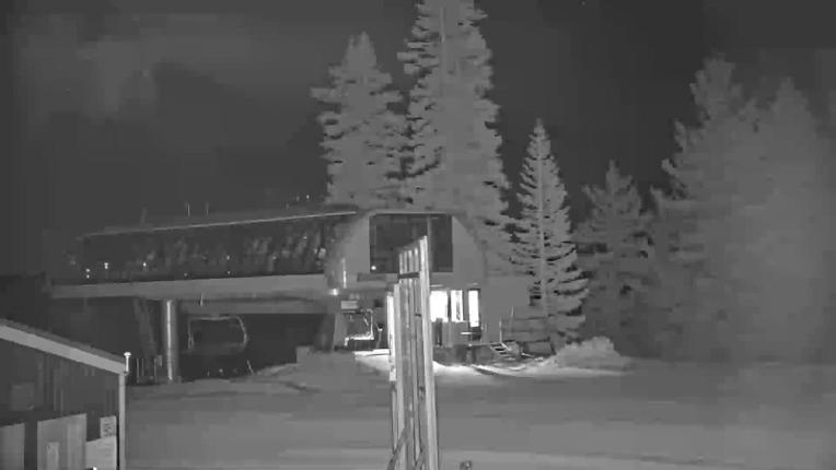 Webcam Northstar California: Mount Pluto Summit