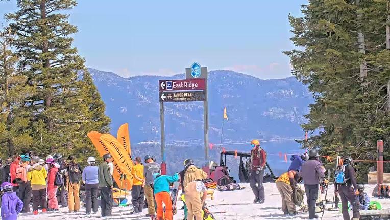 Webcam Northstar California: Mount Pluto Summit