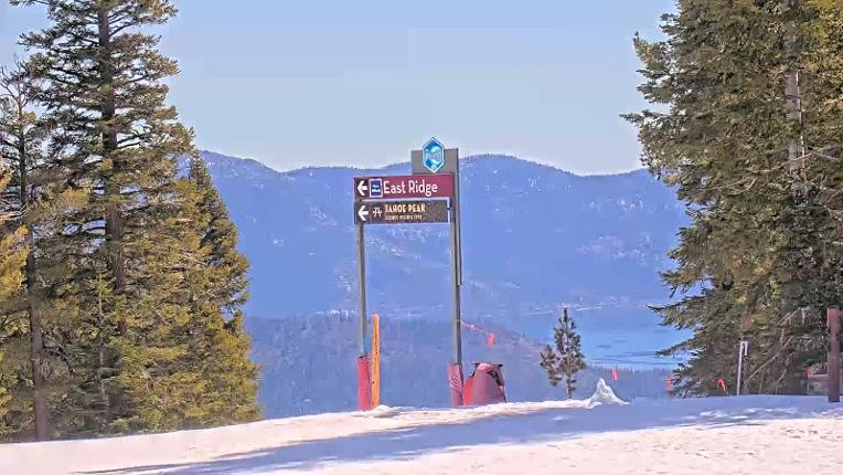 Webcam Northstar California: Mount Pluto Summit