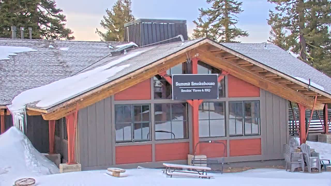 Webcam Northstar California: Mount Pluto Summit