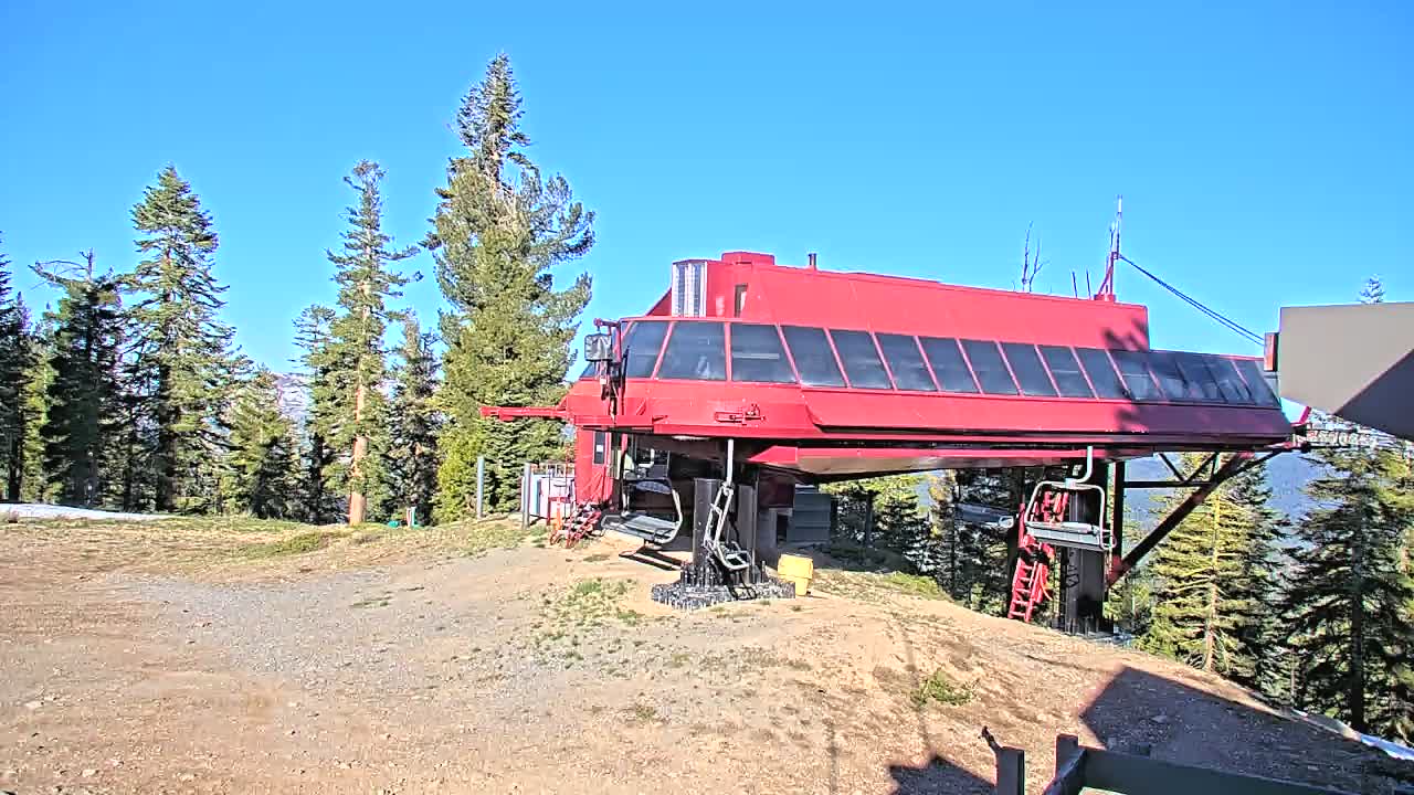 Webcam Northstar California: Mount Pluto Summit