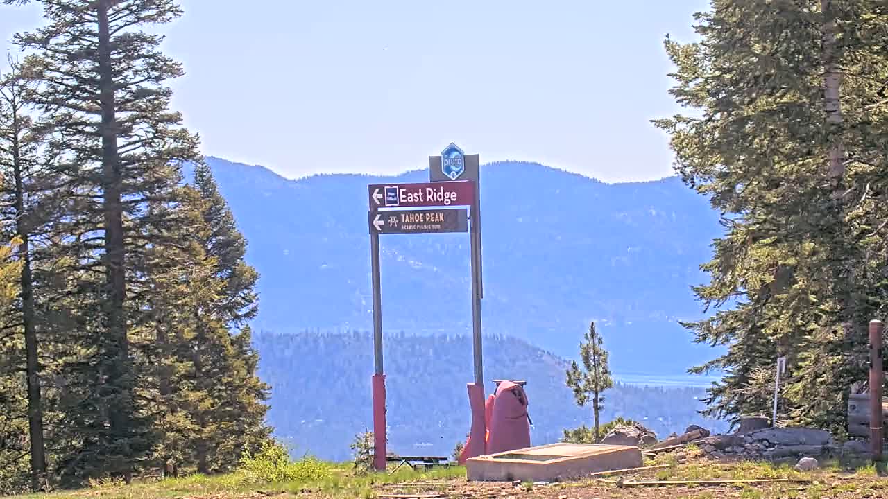 Webcam Northstar California: Mount Pluto Summit