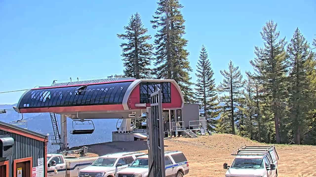 Webcam Northstar California: Mount Pluto Summit