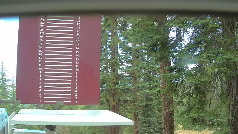 Webcam Northstar California: Snow Stake